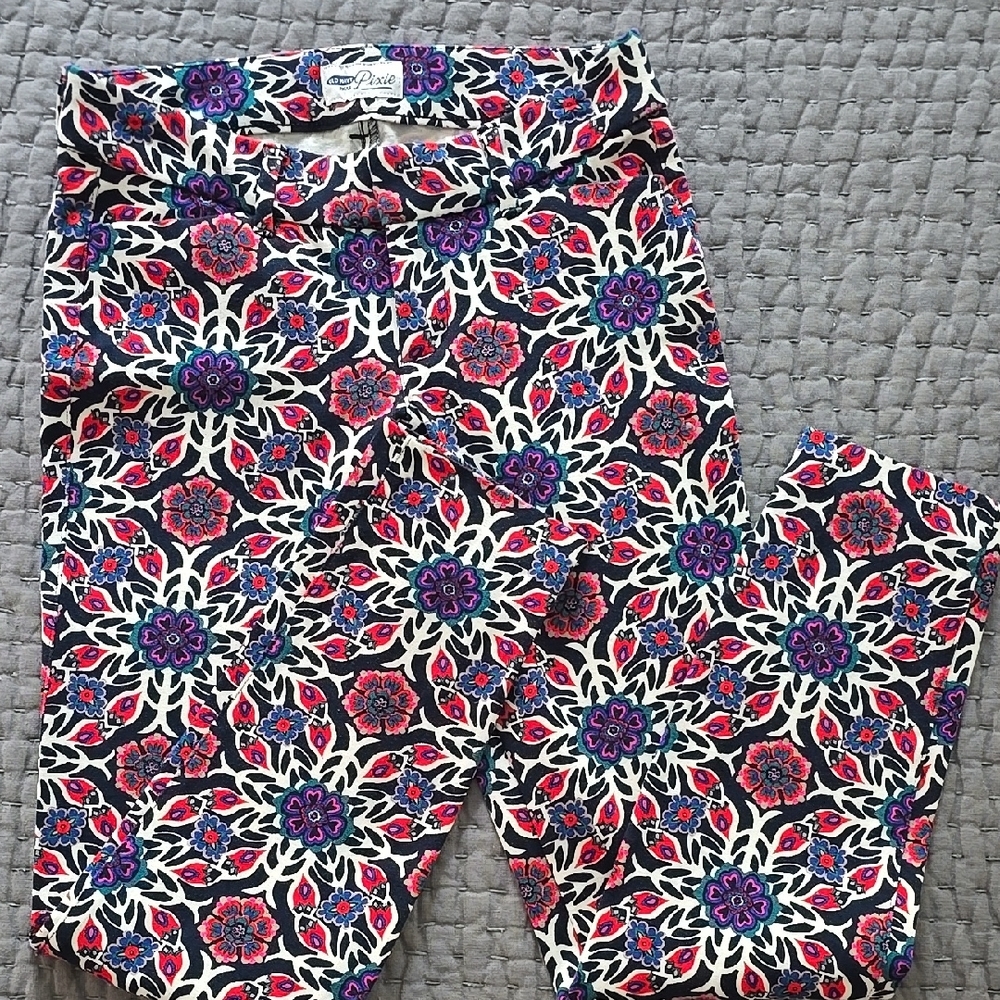 Old Navy Floral Patterned Pants